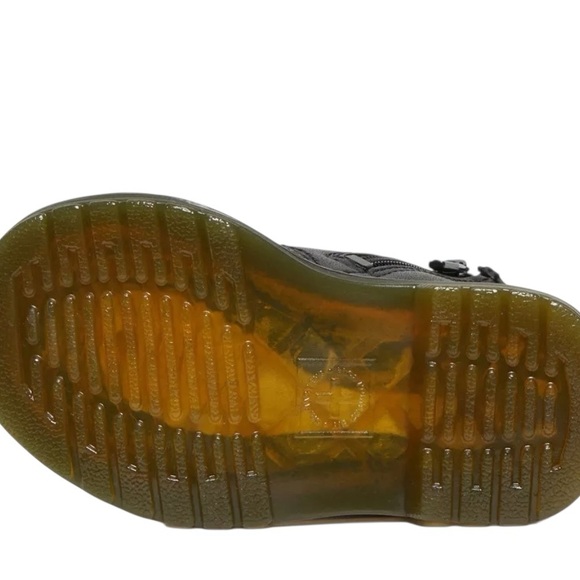 Dr. Martens INFANT 1460 SOFTY T LEATHER LACE UP BOOTS Size 6 NWOB - Picture 7 of 11